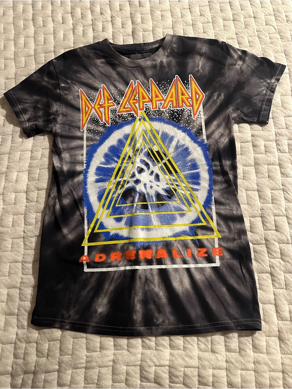 Def Leppard Adrenalize Tie Dye Band T Shirt NWT Distressed Rock Concert Tee